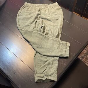 Old navy green straight 55% linen;45% viscose pants; drawstring; small